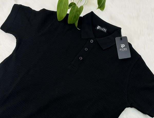 Men’s Waffle Pattern Knit Polo in Black - Image 2